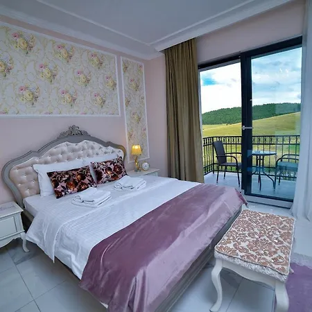 Adonis & Aparthotel 4*