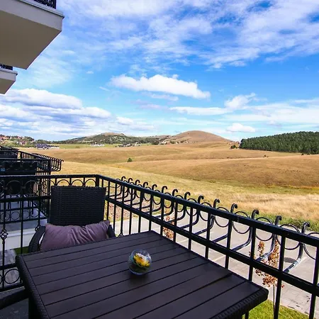 Adonis & Aparthotel 4*