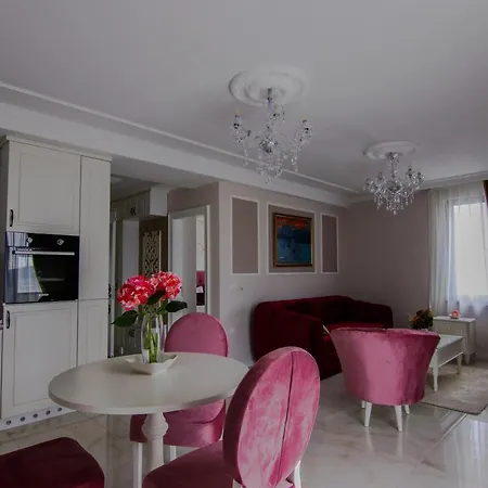 Adonis & Aparthotel 4*