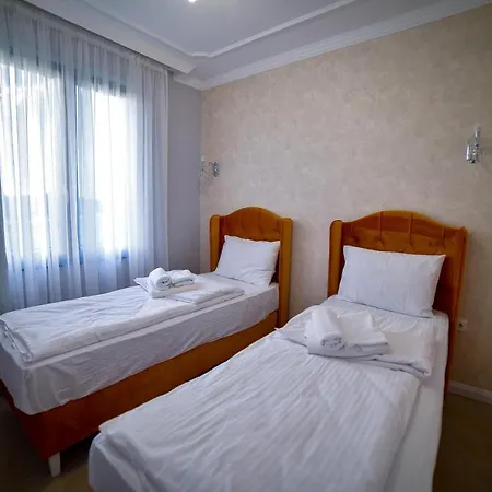 Adonis & Aparthotel