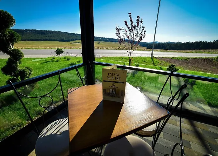 Adonis & Ξενοδοχείο με διαμερίσματα