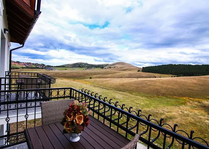 Adonis & 4* Ζλάτιμπορ