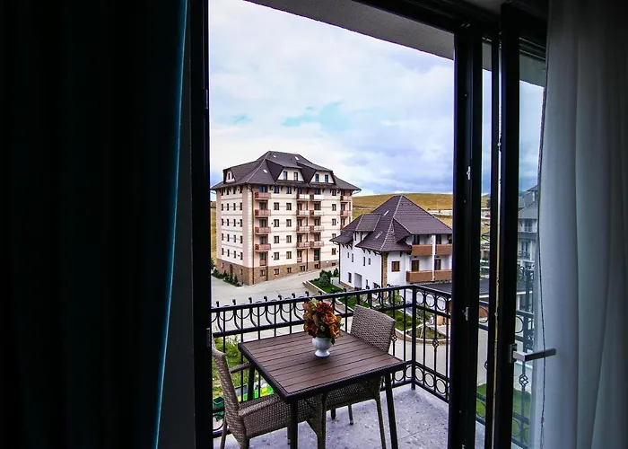 Adonis & 4* Ζλάτιμπορ