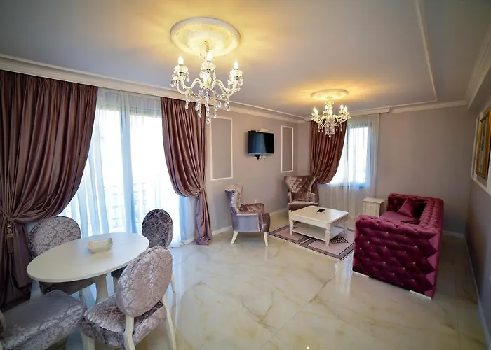 Adonis & Ξενοδοχείο με διαμερίσματα Ζλάτιμπορ