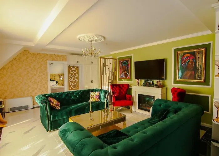 Adonis & Ξενοδοχείο με διαμερίσματα 4*