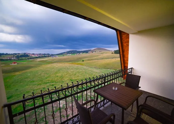 Adonis & Ζλάτιμπορ