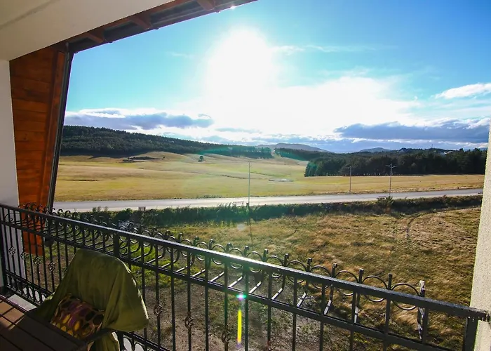 Ξενοδοχείο με διαμερίσματα Adonis &