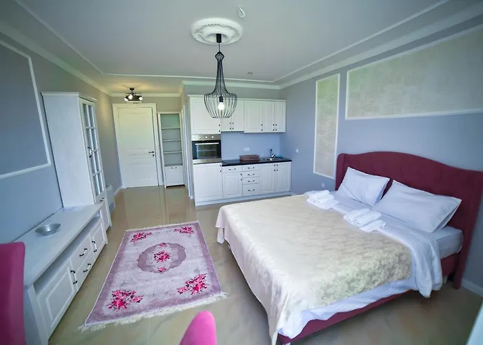 Adonis & Ξενοδοχείο με διαμερίσματα