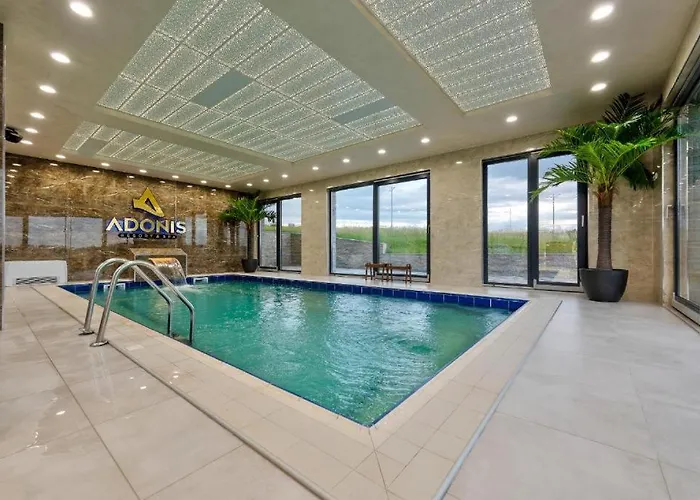 Adonis & 4* Ζλάτιμπορ